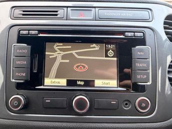 VOLKSWAGEN TIGUAN 2.0 TDI BlueMotion Tech R-Line SUV 5dr Diesel DSG 4WD Euro 5 (s/