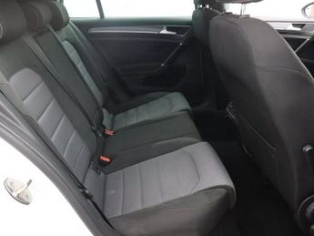 VOLKSWAGEN GOLF 2.0 TDI BlueMotion Tech R-Line Edition Hatchback 5dr Diesel DSG 