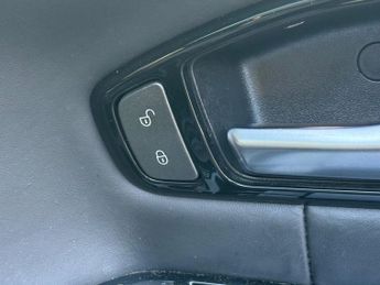 LAND ROVER RANGE ROVER EVOQUE 2.0 TD4 HSE Dynamic Coupe 3dr Diesel Auto 4WD Euro 6 (s/s) (180 