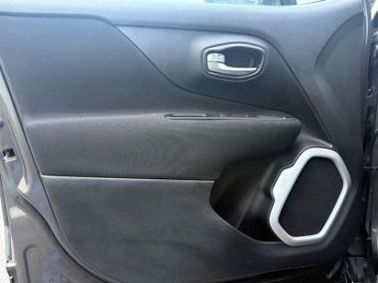 JEEP RENEGADE 1.4T MultiAirII Longitude SUV 5dr Petrol DDCT Euro 6 (s/s) (140 