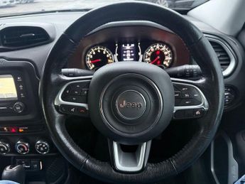 JEEP RENEGADE 1.4T MultiAirII Longitude SUV 5dr Petrol DDCT Euro 6 (s/s) (140 