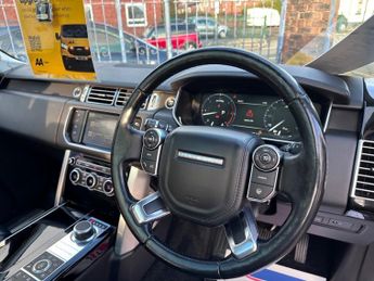 LAND ROVER RANGE ROVER 3.0 TD V6 Vogue SE SUV 5dr Diesel Auto 4WD Euro 6 (s/s) (258 ps)