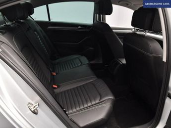 VOLKSWAGEN PASSAT 1.4 TSI 13kWh GTE Saloon 4dr Petrol Plug-in Hybrid DSG Euro 6 (s