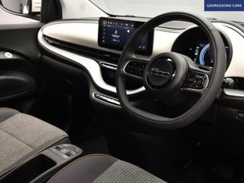 FIAT 500E 42kWh Icon Hatchback 3dr Electric Auto (118 ps)