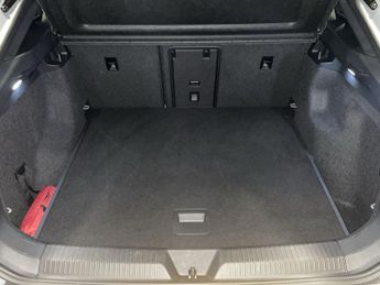 VOLKSWAGEN ID.5 Pro 77kWh Max SUV 5dr Electric Auto (174 ps)