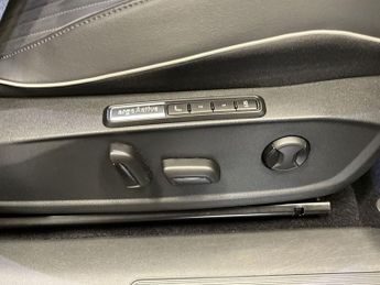 VOLKSWAGEN ID.5 Pro 77kWh Max SUV 5dr Electric Auto (174 ps)