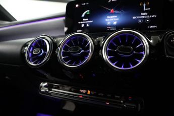 MERCEDES-BENZ A-CLASS 1.3 A200 AMG Line Edition (Executive) Hatchback 5dr Petrol 7G-DC