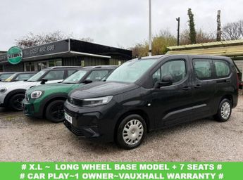 VAUXHALL Combo Life Electric 52kWh Design XL MPV 5dr Electric Auto (7.4kW Charger) (136 ps)