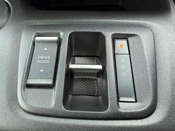 VAUXHALL Combo Life Electric 52kWh Design XL MPV 5dr Electric Auto (7.4kW Charger) (136 ps)