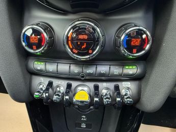 MINI Electric Hatch Cooper SE 32.6kWh Level 3 Hatchback 3dr Electric Auto (184 ps)