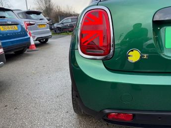 MINI Electric Hatch Cooper SE 32.6kWh Level 3 Hatchback 3dr Electric Auto (184 ps)