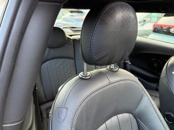 MINI Electric Hatch Cooper SE 32.6kWh Level 3 Hatchback 3dr Electric Auto (184 ps)