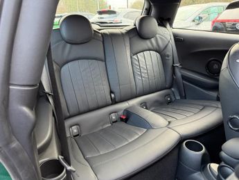 MINI Electric Hatch Cooper SE 32.6kWh Level 3 Hatchback 3dr Electric Auto (184 ps)