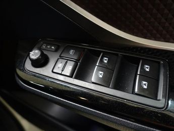 TOYOTA C-HR 1.8 VVT-h Excel SUV 5dr Petrol Hybrid CVT Euro 6 (s/s) (122 ps)