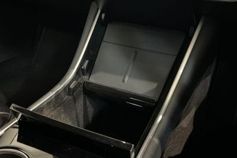 TESLA Model 3 Standard Range Plus Saloon 4dr Electric Auto RWD (241 bhp) Panor