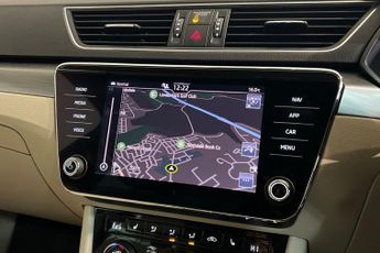 SKODA SUPERB 1.4 TSI iV 13kWh SE L Hatchback 5dr Petrol Plug-in Hybrid DSG Eu