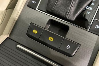 SKODA SUPERB 1.4 TSI iV 13kWh SE L Hatchback 5dr Petrol Plug-in Hybrid DSG Eu