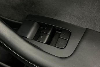 TESLA Model 3 (Dual Motor) Long Range Saloon 4dr Electric Auto 4WDE (346 ps) P