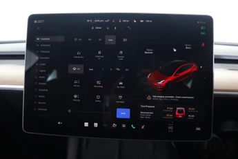 TESLA Model 3 Auto RWD 4dr