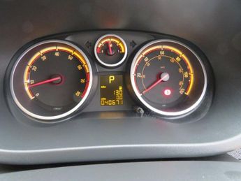 VAUXHALL CORSA 1.4 16V SE Hatchback 5dr Petrol Auto Euro 5 (100 ps)