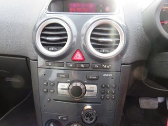 VAUXHALL CORSA 1.4 16V SE Hatchback 5dr Petrol Auto Euro 5 (100 ps)