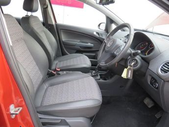 VAUXHALL CORSA 1.4 16V SE Hatchback 5dr Petrol Auto Euro 5 (100 ps)