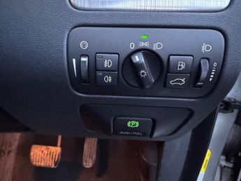 VOLVO S80 2.4D SE Saloon 4dr Diesel Geartronic (189 g/km, 160 bhp)