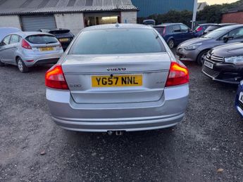 VOLVO S80 2.4D SE Saloon 4dr Diesel Geartronic (189 g/km, 160 bhp)