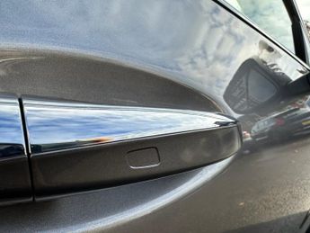 MERCEDES-BENZ CLA 2.0 CLA220d AMG Line (Premium) Coupe 4dr Diesel 8G-DCT Euro 6 (s