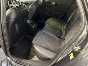 AUDI A4 AVANT 2.0 TFSI 40 Black Edition Estate 5dr Petrol S Tronic Euro 6 (s/s