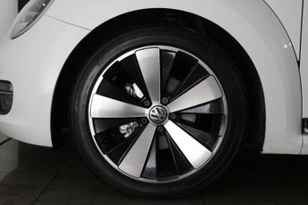 VOLKSWAGEN BEETLE 2.0 TDI Sport Cabriolet 2dr Diesel DSG Euro 5 (140 ps)