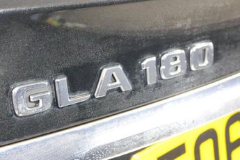 MERCEDES-BENZ 180 1.6 GLA180 AMG Line Edition SUV 5dr Petrol 7G-DCT Euro 6 (s/s) (