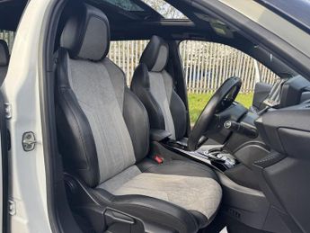 PEUGEOT E-2008 50kWh GT SUV 5dr Electric Auto (136 ps)