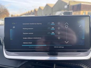 PEUGEOT E-2008 50kWh GT SUV 5dr Electric Auto (136 ps)