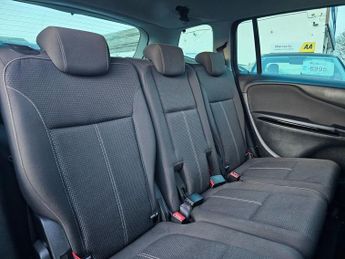 VAUXHALL ZAFIRA TOURER AUTOMATIC 1.4i Turbo SRi MPV 5dr Petrol Auto Euro 6 (140 ps)
