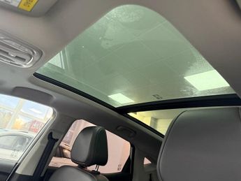 MG MG ZS 72.6kWh Trophy Connect Long Range SUV 5dr Electric Auto (156 ps)