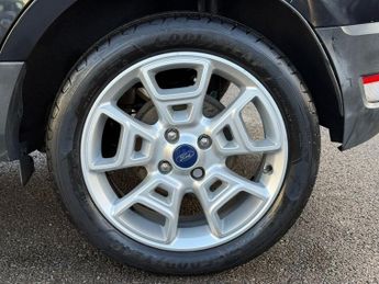 FORD ECOSPORT 1.5 Titanium SUV 5dr Petrol Powershift 2WD Euro 5 (112 ps)