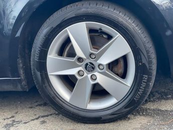 SKODA OCTAVIA 2.0 TDI SE Hatchback 5dr Diesel DSG Euro 6 (s/s) (150 ps)