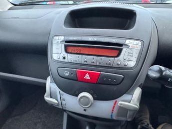 PEUGEOT 107 1.0 12V Urban Hatchback 3dr Petrol Manual Euro 4 (68 ps)