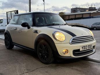 MINI Hatch 1.6 Cooper Baker Street Hatchback 3 Door Petrol Manual White 