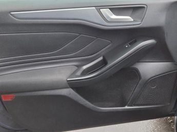 FORD FOCUS 1.0T EcoBoost Active Hatchback 5dr Petrol Auto Euro 6 (s/s) (125