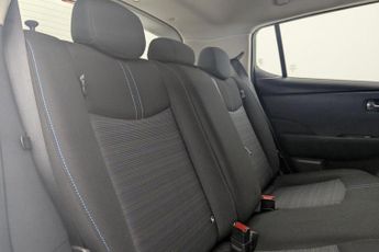 NISSAN LEAF 39kWh Acenta Hatchback 5dr Electric Auto (150 ps)