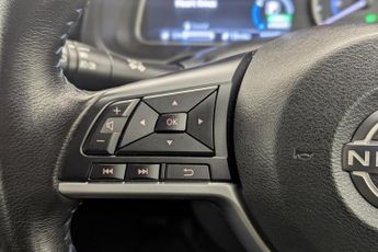 NISSAN LEAF 39kWh Acenta Hatchback 5dr Electric Auto (150 ps)