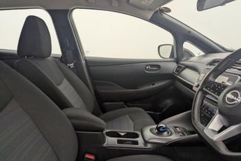 NISSAN LEAF 39kWh Acenta Hatchback 5dr Electric Auto (150 ps)