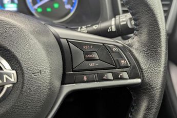 NISSAN LEAF 39kWh Acenta Hatchback 5dr Electric Auto (150 ps)