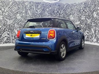 MINI HATCH 1.5 Cooper Classic Hatchback 3dr Petrol Manual Euro 6 (s/s) (136