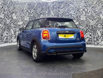 MINI HATCH 1.5 Cooper Classic Hatchback 3dr Petrol Manual Euro 6 (s/s) (136