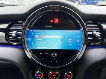 MINI Electric Hatch Cooper SE 32.6kWh Level 2 Hatchback 3dr Electric Auto (184 ps)