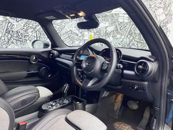 MINI Electric Hatch Cooper SE 32.6kWh Level 2 Hatchback 3dr Electric Auto (184 ps)