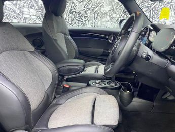 MINI Electric Hatch Cooper SE 32.6kWh Level 2 Hatchback 3dr Electric Auto (184 ps)